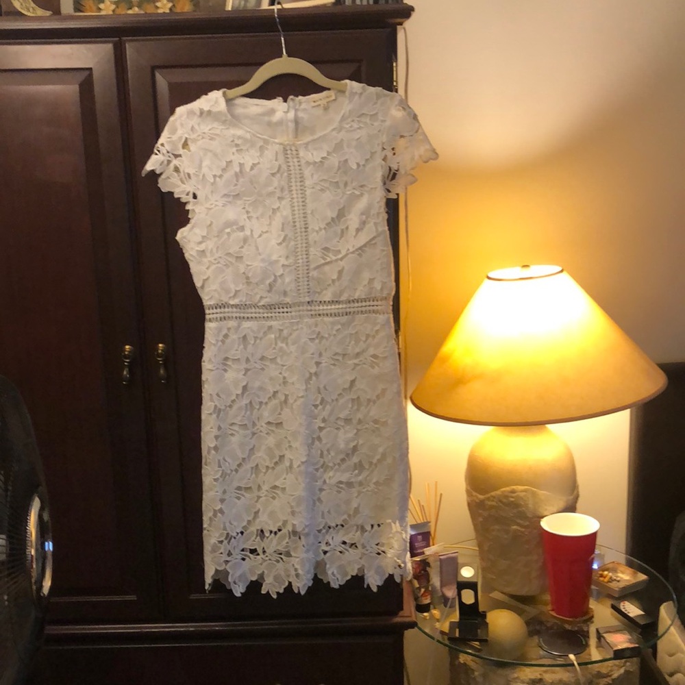 Main strip dress